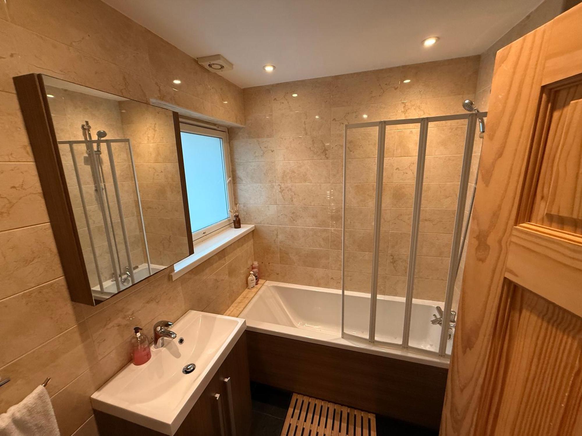 Two Bedroom Flat In The Heart Of London Londres Exterior foto